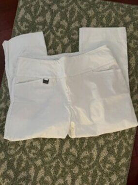 Lisette Cropped Capri Length Pants